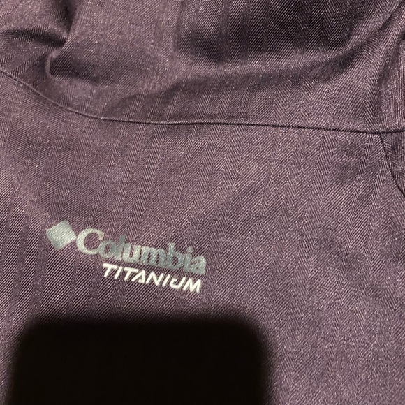 Woman’s Columbia jacket titanium - Picture 15 of 16